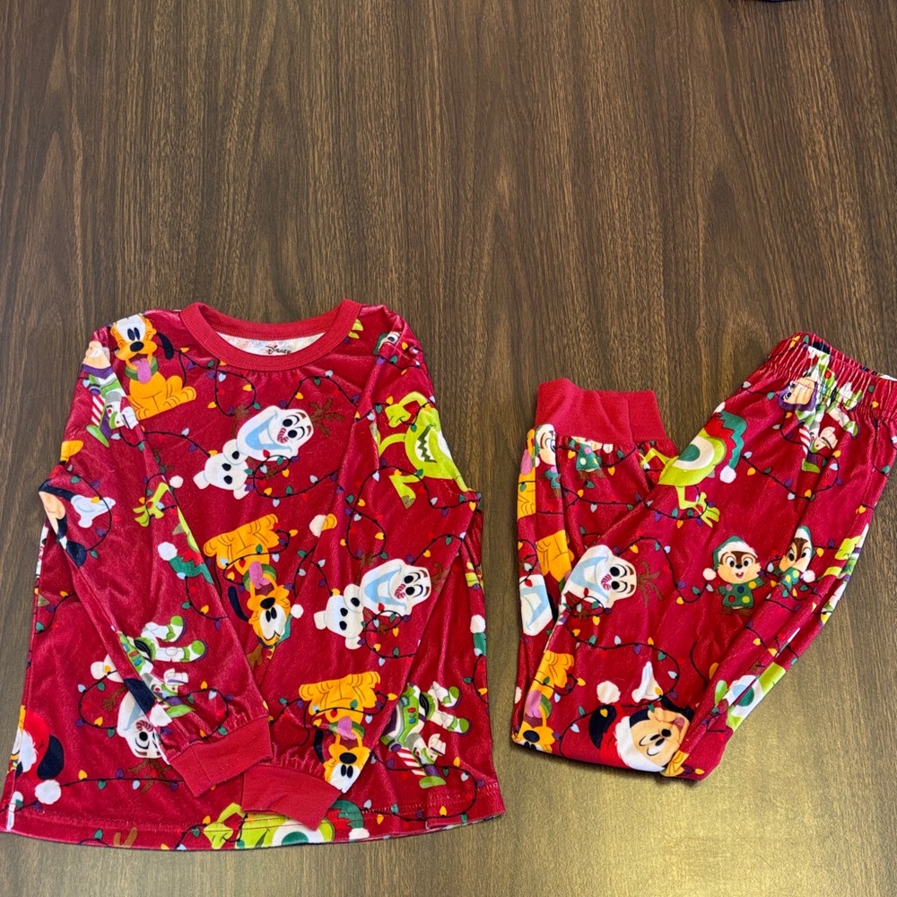 Disney Christmas Character Pajama Set Red Size 8
